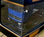 Benz LPS 1632 w skali 1:43,  IXO. 