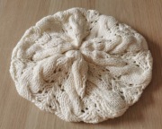 Lekki ażurowy beret ecru H&M Divided