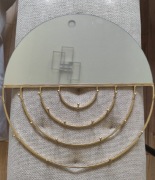 Lustro ścienne z wieszaczkami na biżuterię 