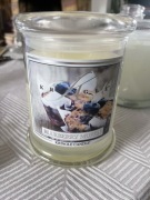 Kringle świeca Blueberry Muffin 411g średnia dwa knoty 