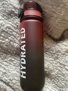 Bidon czerwono czarny hydrated nowy