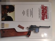 Ilustrowana encyklopedia Pistolety i Rewolwery