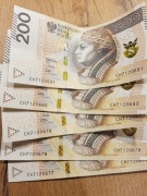 200zł seria 5 numerów 