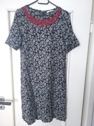 Sukienka EDC 36 S etno boho czarna biała czerwona kwiaty koraliki