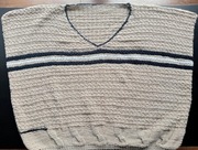 Ręcznie robiony bezrękawnik w stylu retro