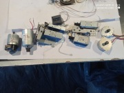 Zestaw silników, elektromagnesów (solenoidów) cena za całość