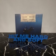 Półka na płytę „hit me hard and soft ” Billie Eilish