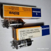 ECC81  SIEMENS  12AT7   - nie  używane - PARA - NOS