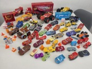 Disney Cars Auta mega zestaw pojazdów z bajki