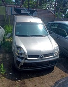 Renault Kangoo 1.5 dCi 2004 - uszkodzony
