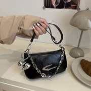 Modna damska torebka, czarna