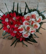 Kompozycja nagrobna serce