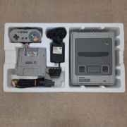 Super Nintendo SNES More Fun Set Box + 2 Gry Super Mario 