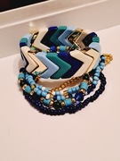 Zestaw bransoletek niebieskie kolory na gumce 