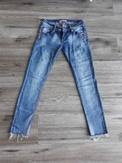 Damskie spodnie jeansowe z niskim stanem biodrówki skinny jeans do kostek S