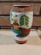 Śliczny wazonik porcelana japońska w stylu Satsuma