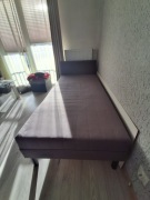 Łóżko pojedyncze Ikea z materacem sprężynowym