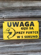 Tabliczka GĘSI SA PRZY FURTCE W 5 SEKUND