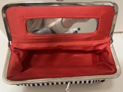 Kosmetyczka firmy Reed z serii Red Heart