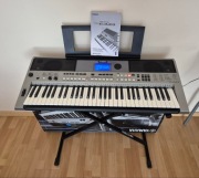 Keyboard Yamaha PSR-E443 z statywem