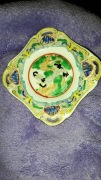 Porcelanowy stary podstawek malowany Lotus Bloons Brandt