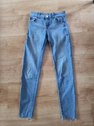 Niebieskie spodnie jeansowe Push up marki Bershka rozmiar XXS