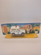 MERCEDES G WAGON  MAJORETTE  MAJOCAR  1991 +FIGURKI