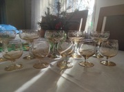 Kieliszki PRL w liście i kwiaty ze złotym paskiem 