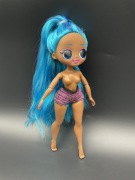 L.O.L. Surprise! O.M.G., lalka z 2019 roku – jaskrawo niebieskie włosy