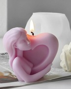 DZIEWCZYNA Trzymająca SERCE forma silikonowa do odlewów Świec Mydła 