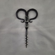 Stary kuty korkociąg, otwieracz do wina 