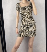 Sukienka mini w zebrę Pretty Lavish Bufiaste rękawy Animal Print S/36