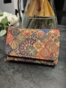 Portfel korkowy mały funkcjonalny wegański z korka naturalnego zatrzask