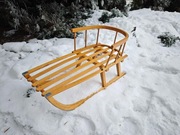 Solidne SANKI DREWNIANE z oparciem | Stan BDB  WAWA URSUS