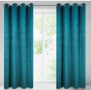 Zasłony na przelotkach 