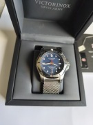 Victorinox Profesional diver 200 m 