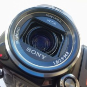 Kamera Sony HDR-PJ650VE z projektorem