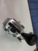 Lewarek zmiany biegów Audi A8D2 4D0713041