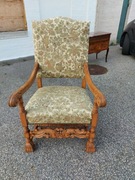 FOTEL DĘBOWY NA SPRĘŻYNACH