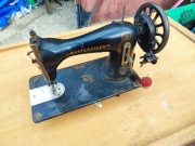 Stara maszyna do szycia stan bdb 