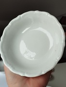 Dwie białe miseczki z reliefami, BOGUCICE cena kompletu 