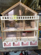 domek dla lalek używany