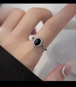 Pierścionek ze srebra S925 z naturalnym onyksem