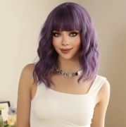 Peruka damska fioletowa bob włosy kręcone z grzywką dostawa 24h PL