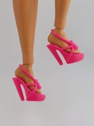 Buty dla lalki Barbie koturna różowe