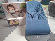 Leżaczek, bujaczek z zabawką Babybjorn