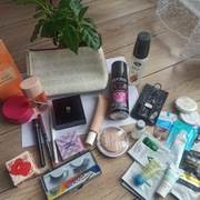 Zestaw kosmetyków Shiseido,  Eveline, Brunani, Peggy Sage, isana, rimel