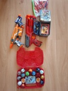 Walizka Bakugan 14 figurek