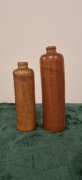 Dwie stare kamionkowe holenderskie butelki na trunki