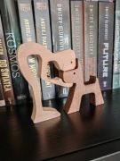 Piękna drewniana figurka psa i właściciela rękodzieło art